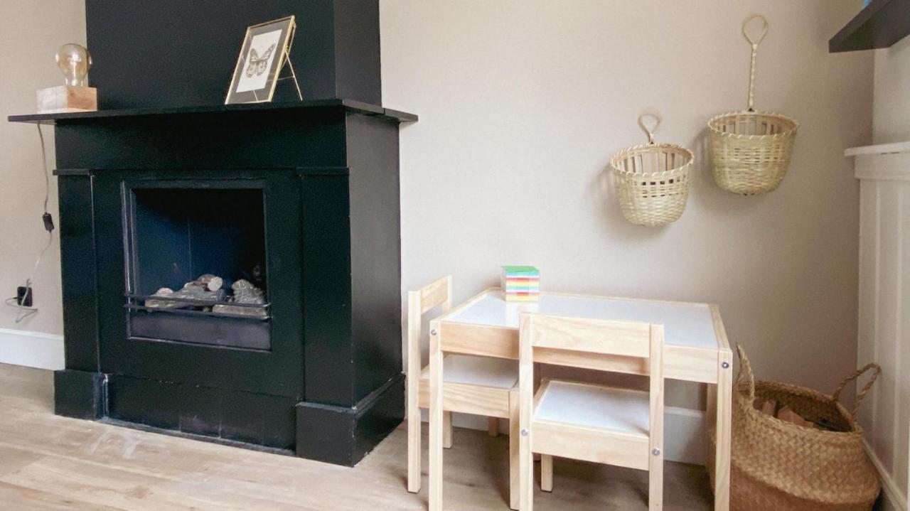 Cozy With 2 Bathrooms Sint Philipsland